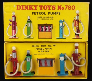 Dinky toys 780 petrol pumps oil bin cc952 front