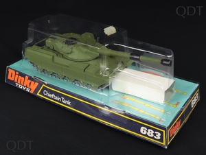 Dinky toys 683 chieftain tank dd76 front