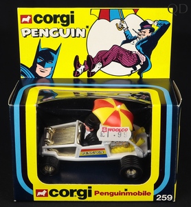 Corgi toys 259 penguinmobile batman dd98 front