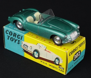 Corgi toys 302 mga dd169 front