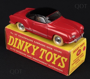 Dinky toys 187 volkswagen karmann ghia dd217 front