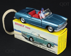 French dinky toys 528 peugeot 404 pininfarina cabriolet dd243 front