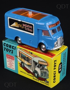 Corgi toys 471 patates frites mobile canteen dd301 front