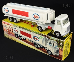 Dinky toys 945 esso fuel tanker dd384 front