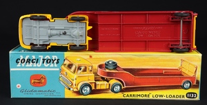 Corgi toys 1132 carrimore low loader dd403 base