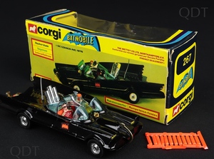 Corgi toys 267 batmobile dd445 front