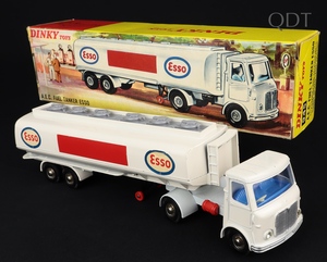 Dinky toys 945 aec fuel tanker esso dd504 front