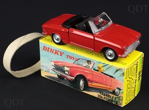 French french dinky toys 511 peugoet cabriolet dd544 front