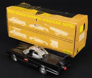 Spot on magicar 905 batmobile dd631 back