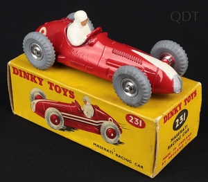 Dinky toys 231 maserati racing car dd634 front