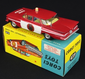 Corgi toys 439 chevrolet fire chief dd651 back