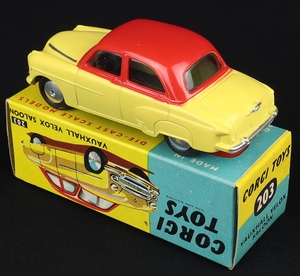 Corgi toys 203 vauxhall velox saloon dd843 back