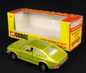 Corgi toys 306 morris marina 1.8 coupe dd886 back