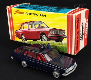 Tekno models 835 volvo 144 poliisi dd933 front