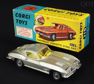 Corgi toys 310 chevrolet corvette sting ray ee140 front