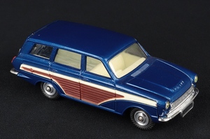 Corgi gift set 440 ford consul cortina super estate car ee153 car