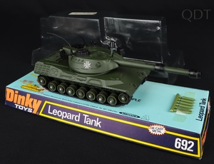 Dinky toys 692 leopard tank ee161 front