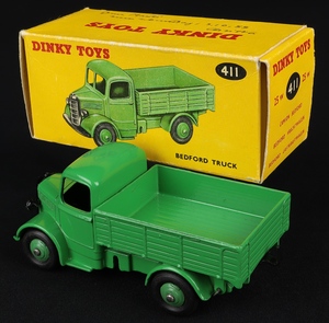 Dinky toys 411 bedford truck ee183 back