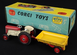 Corgi gift 7 massey ferguson tractor tipper trailer ee262 back