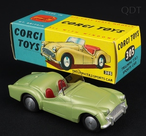 Corgi toys 305 triumph tr2 sports car ee431 front