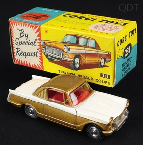 Corgi toys 231 triumph herald coupe ee439 front