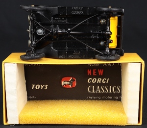 Corgi classics 9012 1915 ford ee513 base