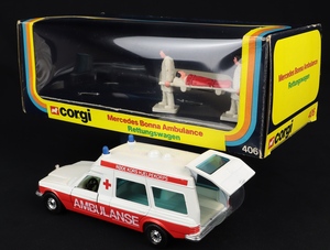 Corgi toys 406 bonna ambulance ambulans ee5220 back