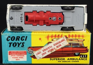 Corgi toys 437 superior ambulance ee572 base