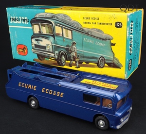 Corgi toys 1126 a ecurie ecosse transporter ee593 front