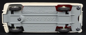 Corgi toys 419 ford zephyr motorway patrol ee609 base