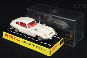 Dinky toys 131 e type jaguar ee636 front