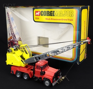 Corgi toys major 1154 mack priestman crane truck ee721 front