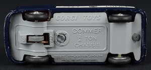 Corgi toys 464 commer police van ee794 base