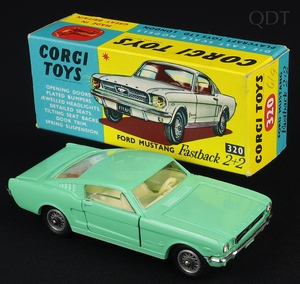 Corgi toys 320 ford mustang fastback ee832 front