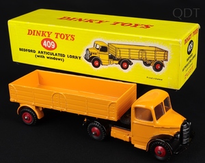 Dinky toys 409 bedford artic lorry ee958 front