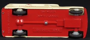 Budgie toys 258 daimler ambulance ff82 base