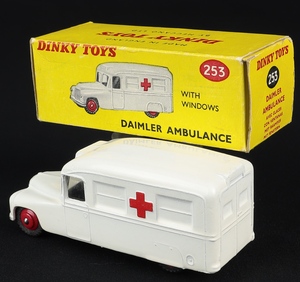 Dinky toys 253 daimler ambulance ff216 back