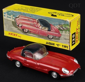 Nicky dinky toys 120 e type jaguar ff338 front