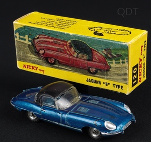 Nicky dinky toys 120 e type jaguar ff396 front