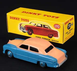 Dinky toys 170 fordor sedan ff509 back
