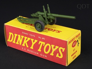 Dinky toys 692 5.5 medium gun ff584 front