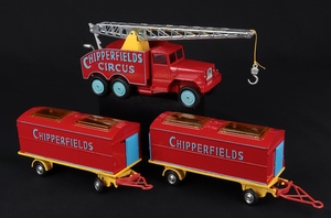Corgi toys gift set 23 chipperfields circus ff738 crane cages