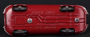 Corgi toys 307 e type jaguar base