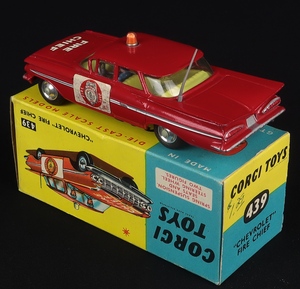 Corgi toys 439 chevrolet fire chief ff961 back