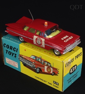 Corgi toys 439 chevrolet fire chief ff961 front