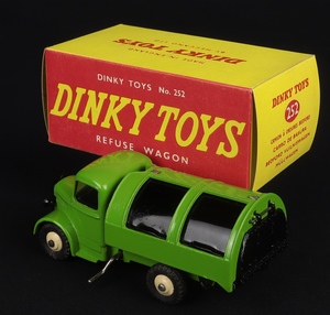 Dinky toys 252 refuse wagon ff976 back