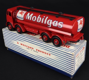 Dinky toys 941 foden 14 ton tanker mobilgas gg8 back