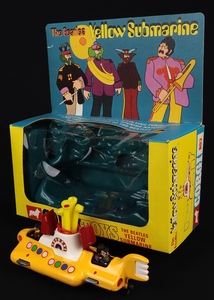 Corgi toys 803 the beatles yellow submarine gg27 back