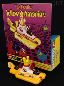 Corgi toys 803 the beatles yellow submarine gg27 front