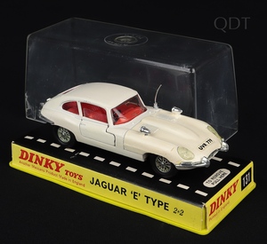 Dinky toys 131 e type jaguar e type gg37 front